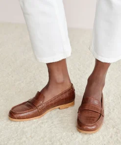 Discount Croc Embossed Loafer Women Flats