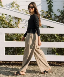 Hot Raffia Crossover Sandal Women Swim & Beach